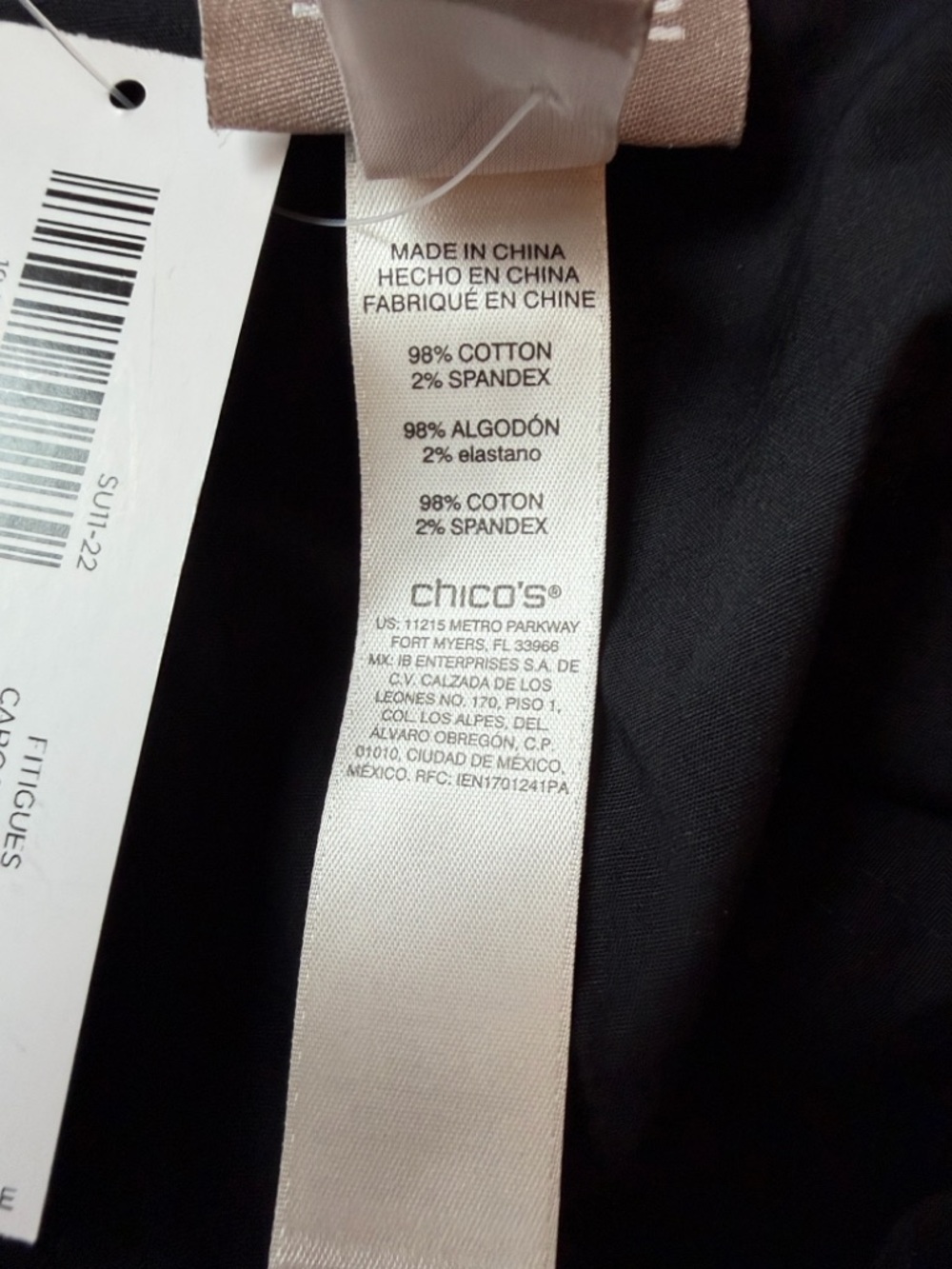 Chico shorts, cargo utility black stretch, NWT classic rise pockets Women’s SZ6 - Picture 8 of 13